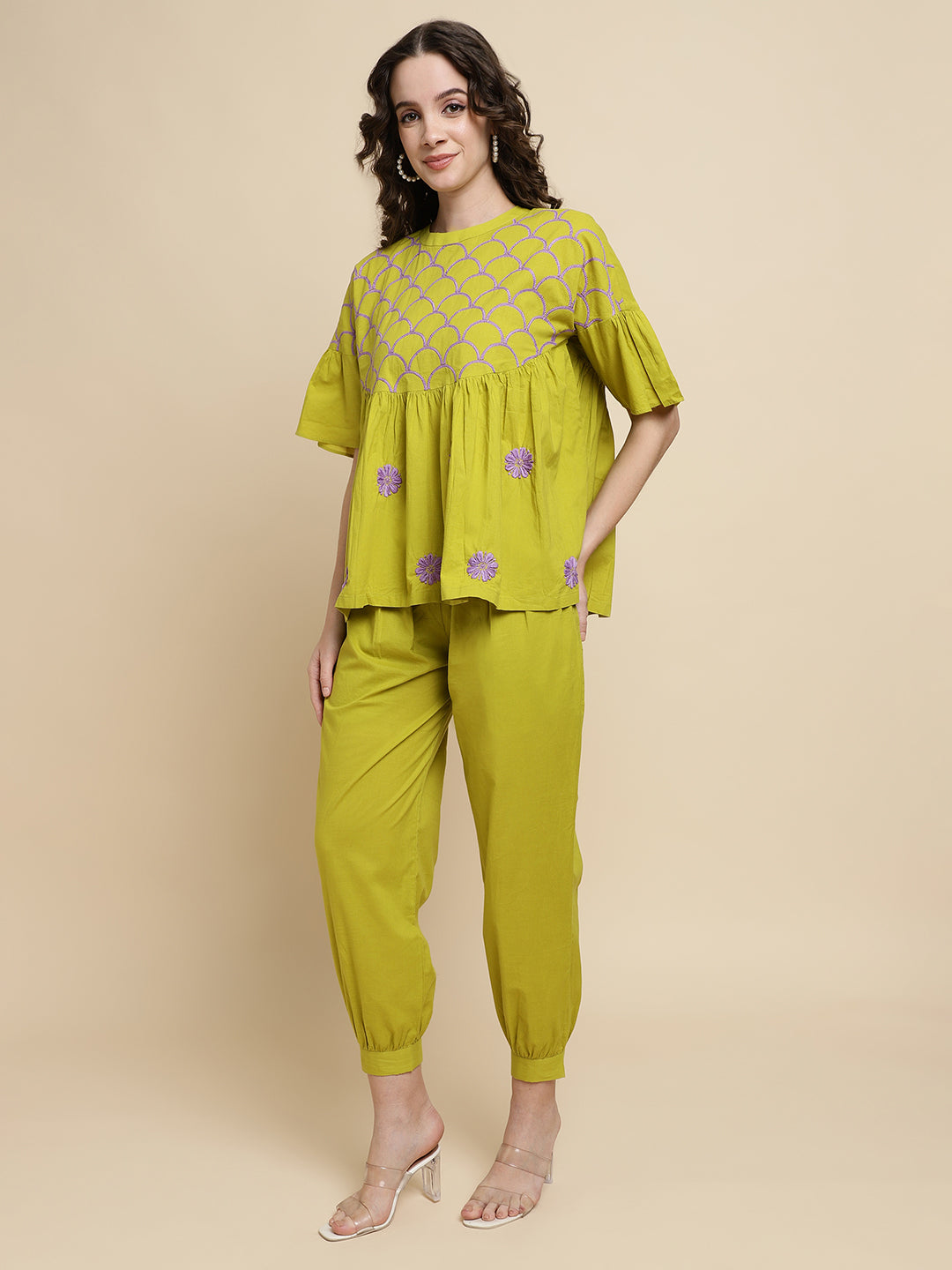 Women Solid Green Embroidered Co-ord Set