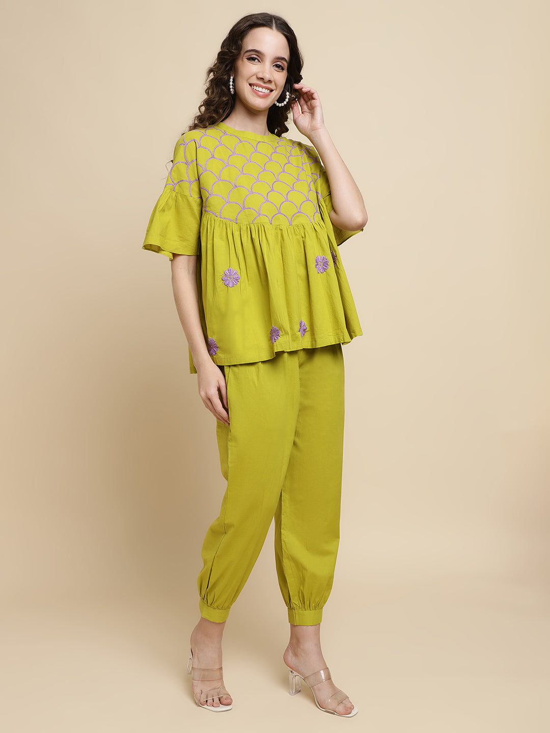 Women Solid Green Embroidered Co-ord Set
