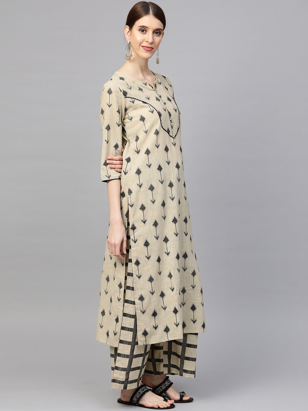 Women Brown and Black Abstract Printed Kurta with Palazzos