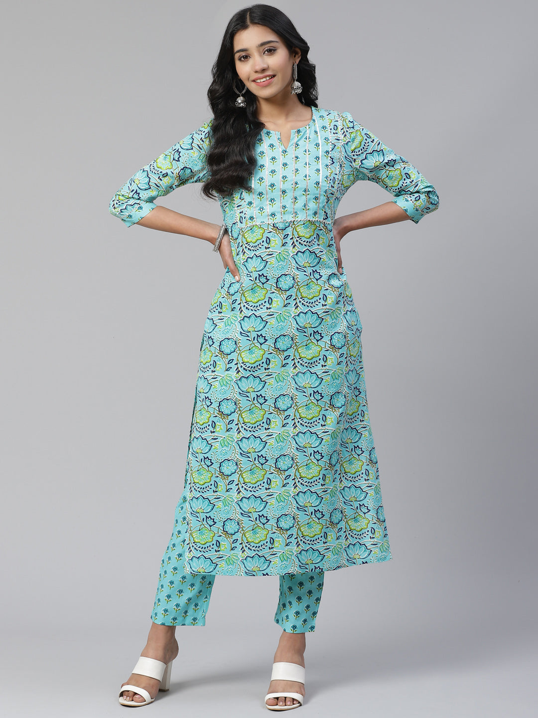 Women Green Floral Printed Gota Work Kurta with Trousers