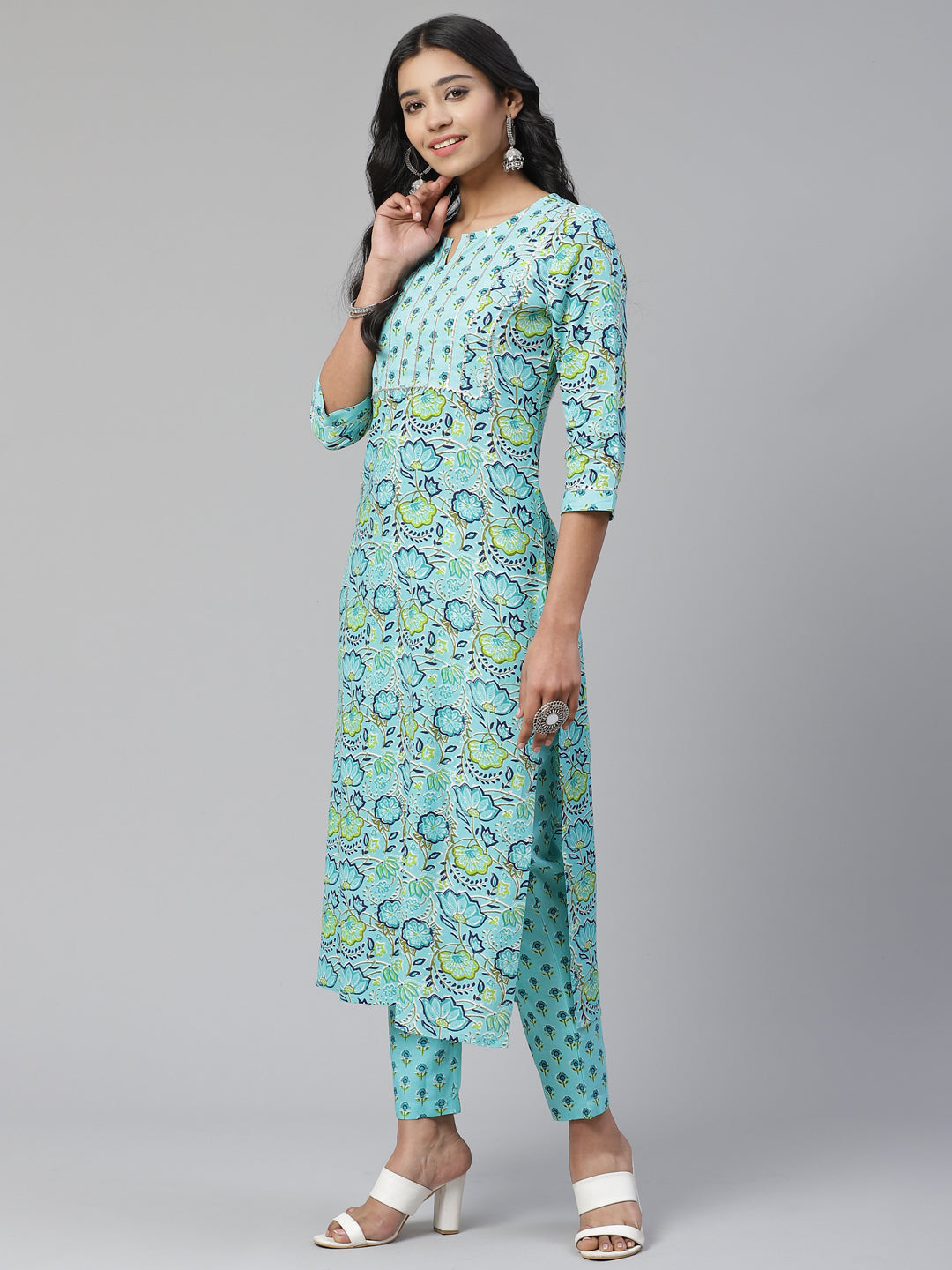 Women Green Floral Printed Gota Work Kurta with Trousers