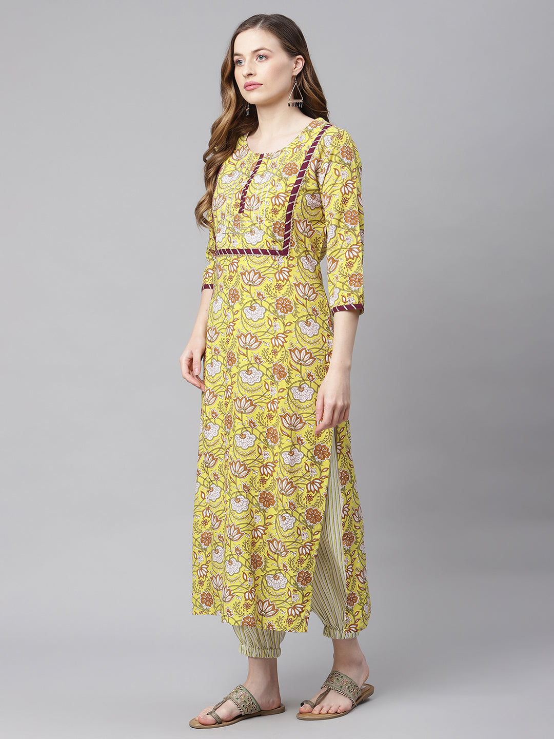 Women Green Floral Jaal Printed Kurta Set with Dupatta