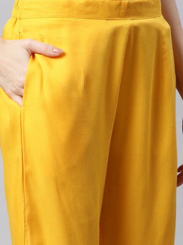 Women Yellow Mirror Embroidered Kurta with Trousers
