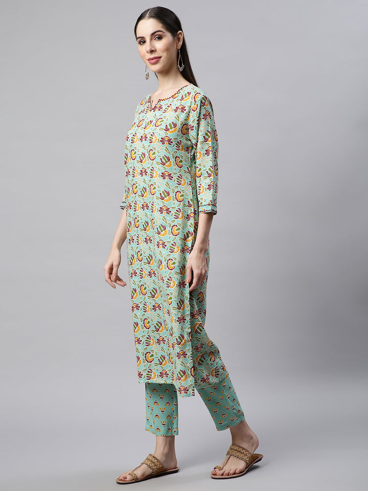 Women Green Printed Hand detailing Kurta with Trousers