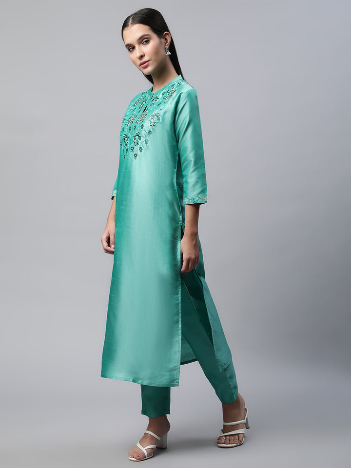 Women Green Embroidered Yoke Design Thread Work Kurta with Trousers