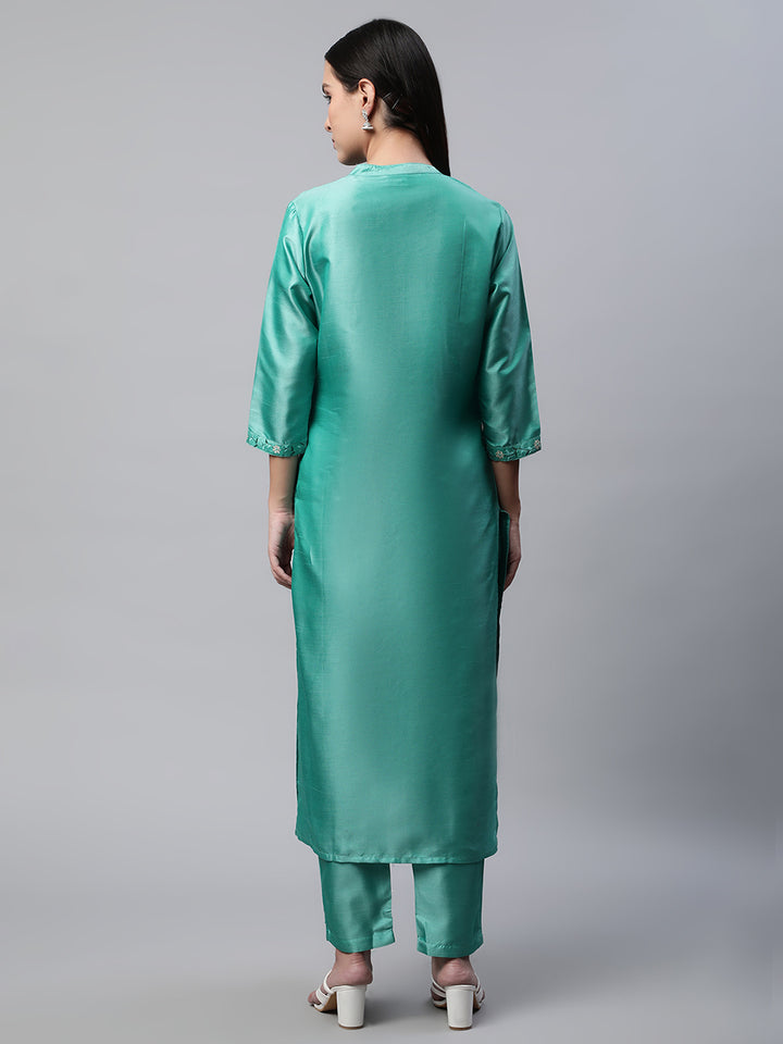 Women Green Embroidered Yoke Design Thread Work Kurta with Trousers