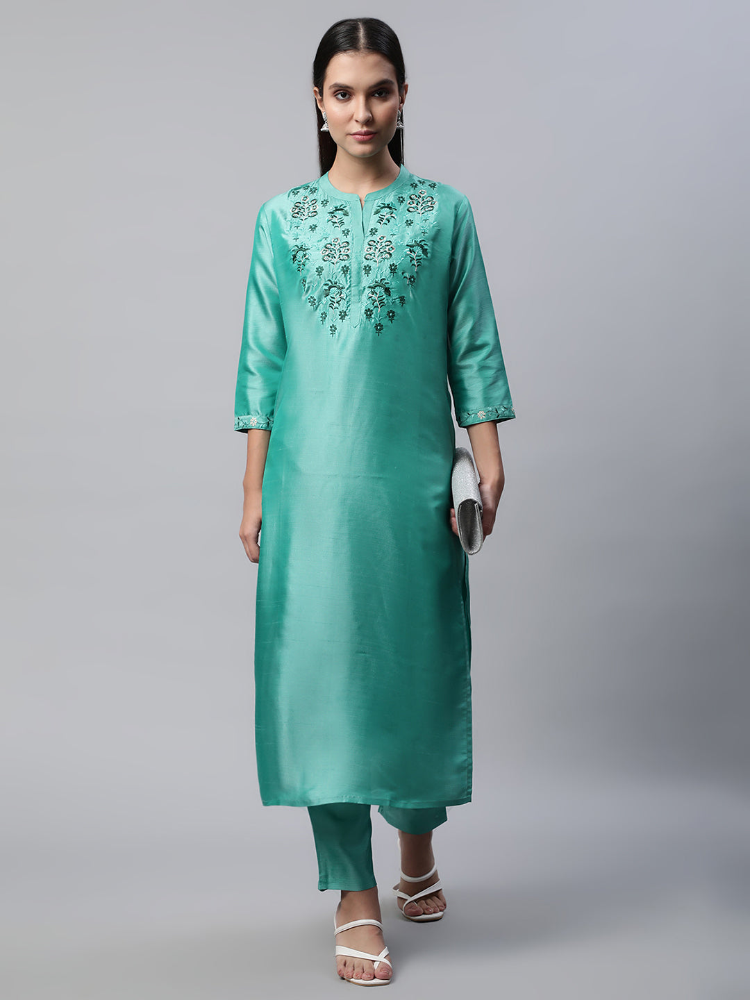 Women Green Embroidered Yoke Design Thread Work Kurta with Trousers