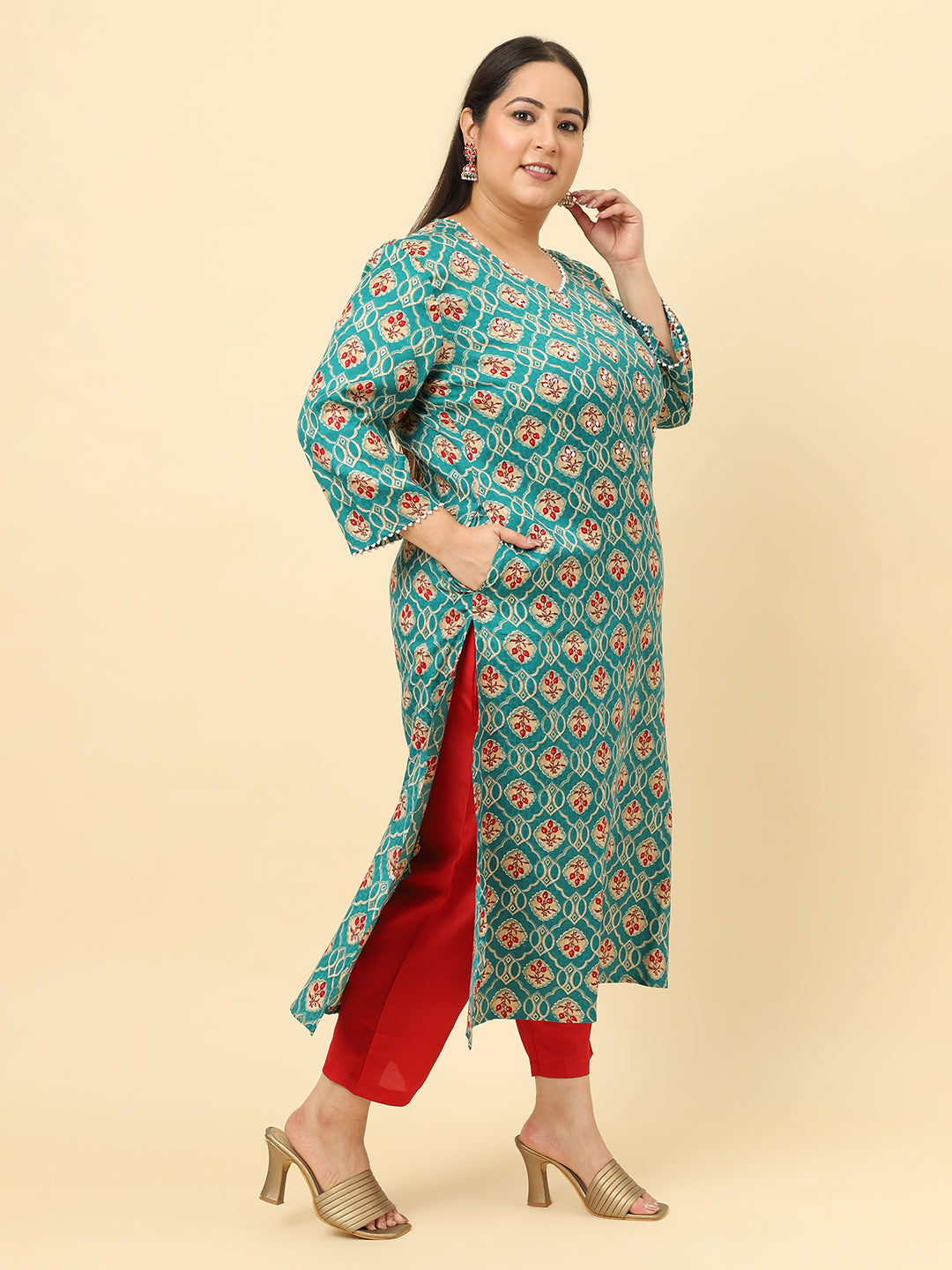 Women Green Floral Printed Plus Size Kurta with trouser