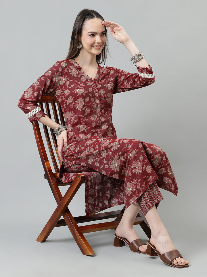 Women Maroon Floral printed Kurta with trouser